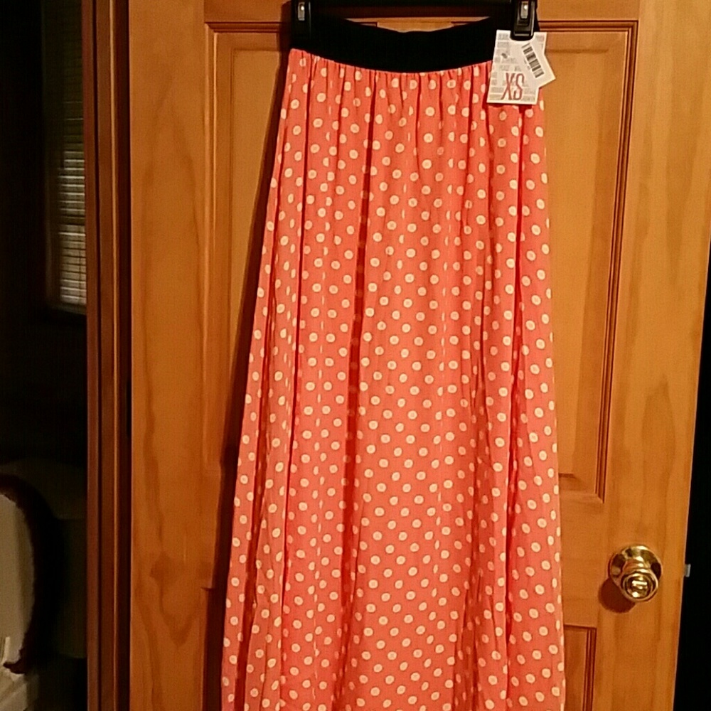 LulaRoe Lucy Skirt